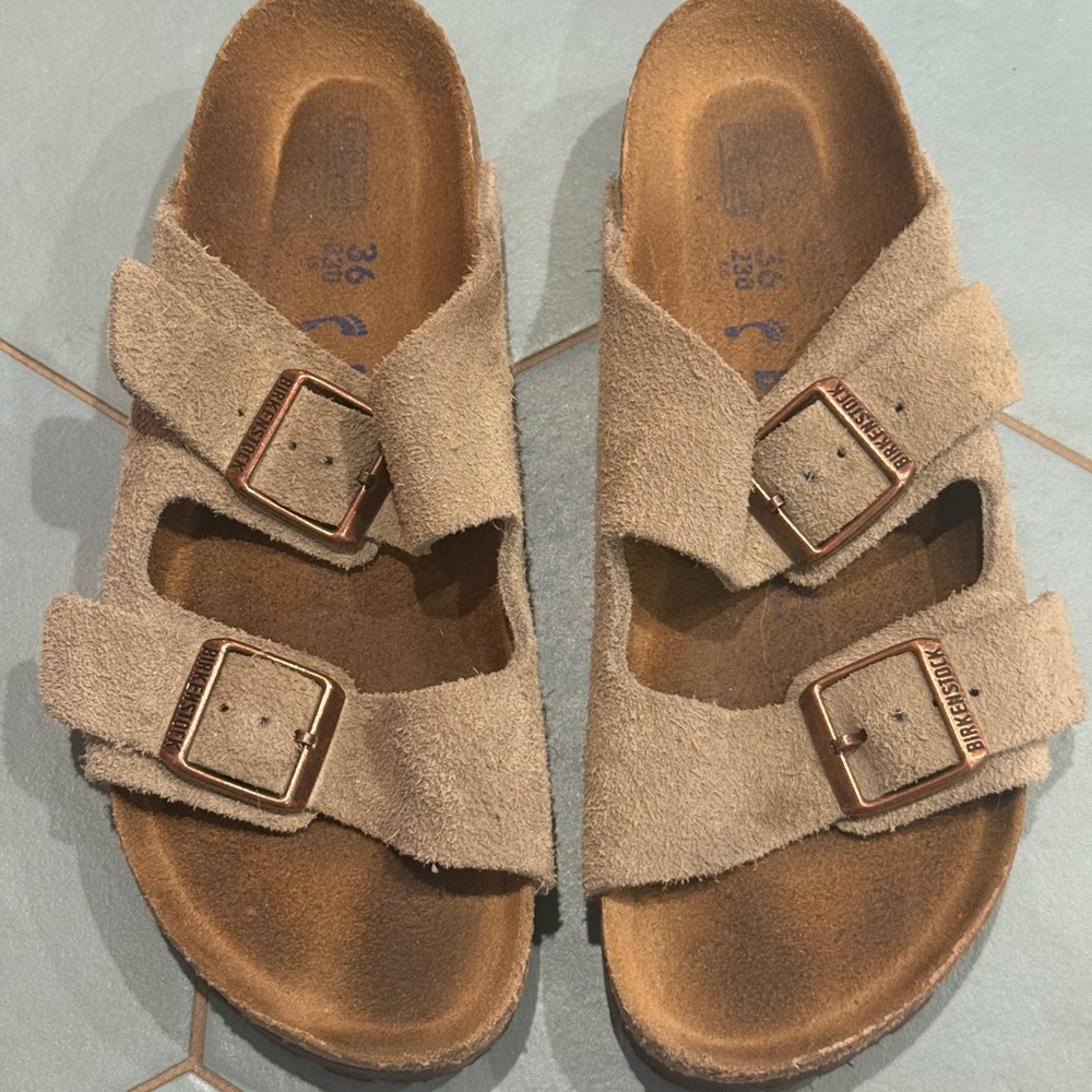 Birkenstock Arizona Kids Sandals - Light Brown Suede